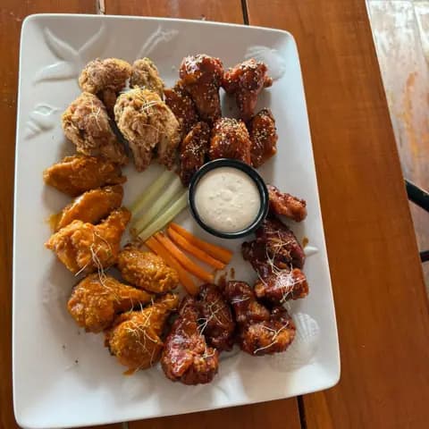 Alitas de pollo mixtas (16 piezas)