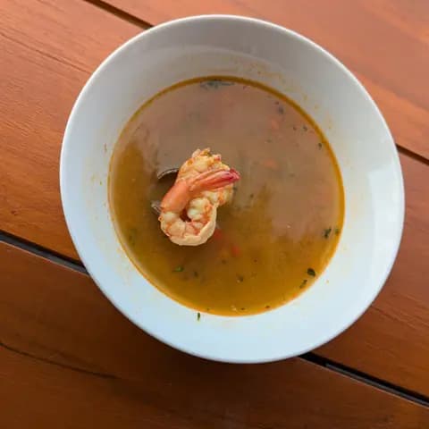Consomé de mariscos