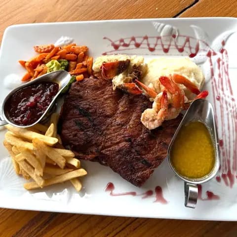 Costilla de cerdo mar y tierra